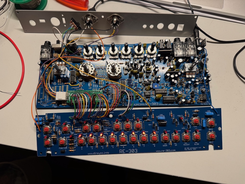 My RE-303 powered up without its enclosure